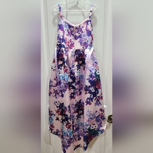 Girls High-Low Floral Dress - Picture 3 of 4